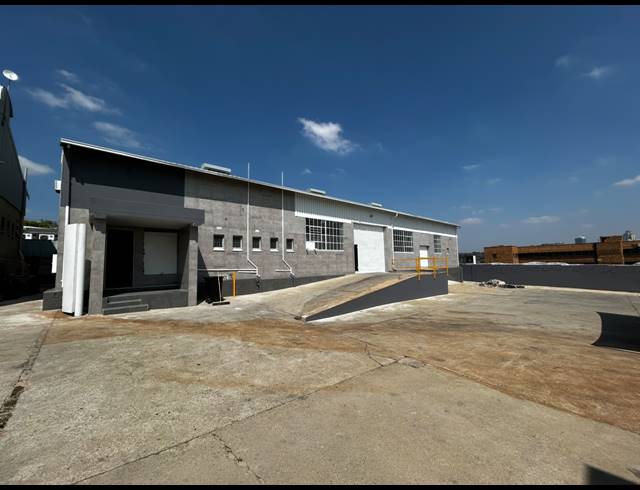 450M² WAREHOUSE TO LET IN WYNBERG